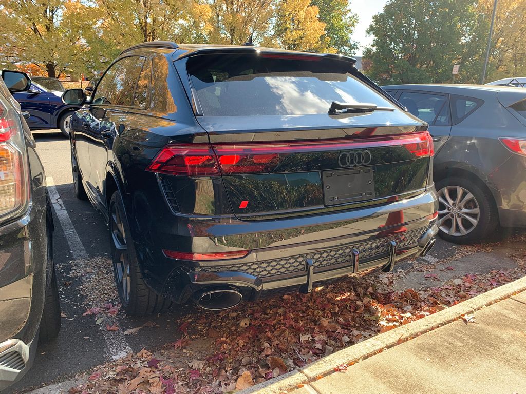 Thumbnail: 2026 Audi RS Q8 - 6