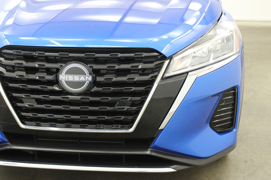 used 2024 Nissan Kicks car
