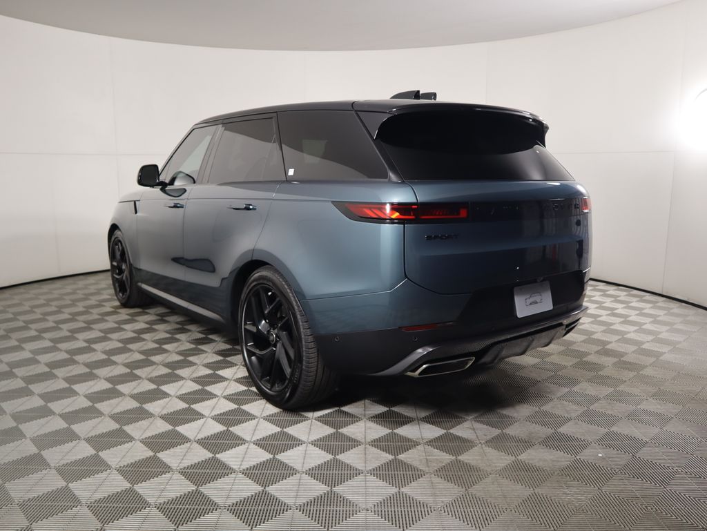 Thumbnail: 2025 Land Rover Range Rover Sport - 7