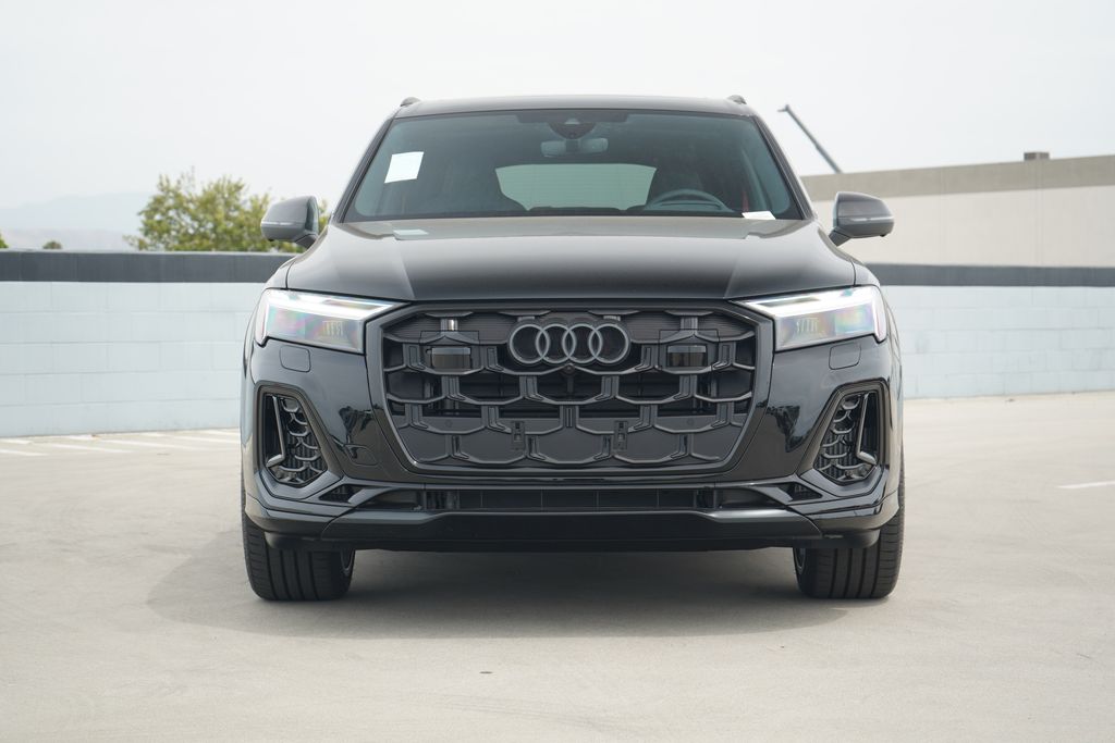 Thumbnail: 2026 Audi Q7 - 5