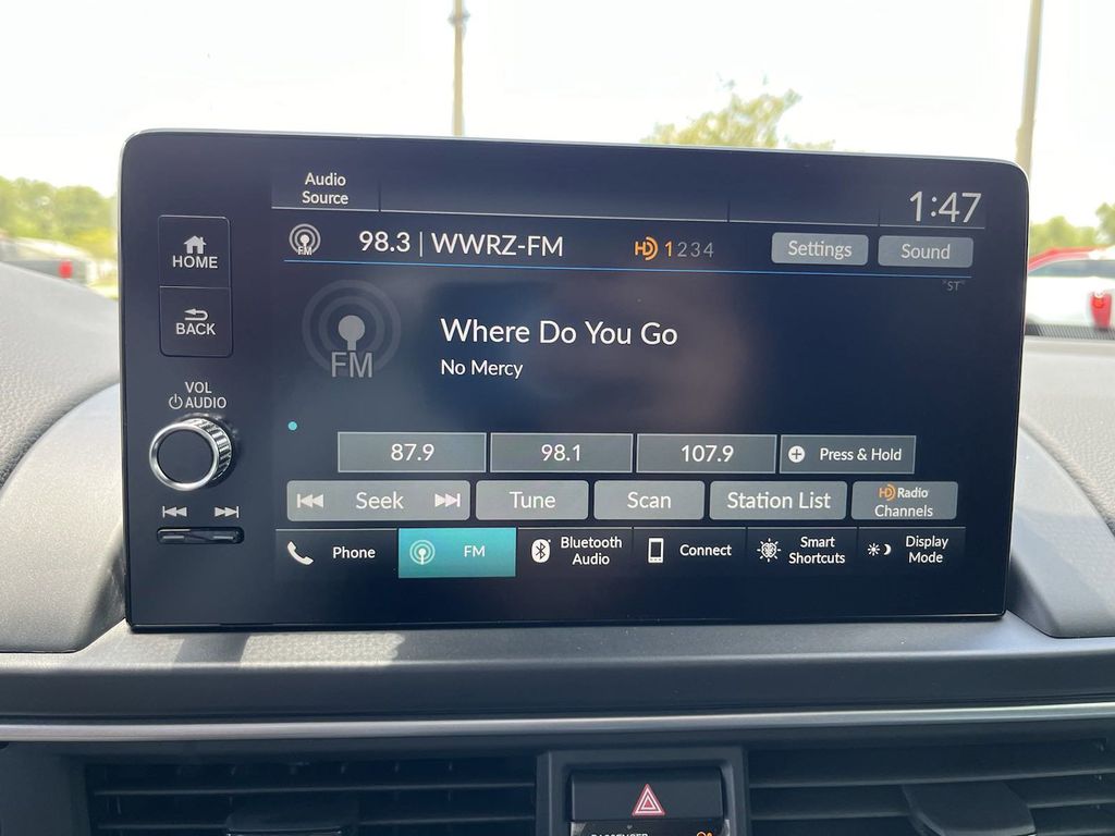 new 2025 Honda Pilot car, priced at $43,195