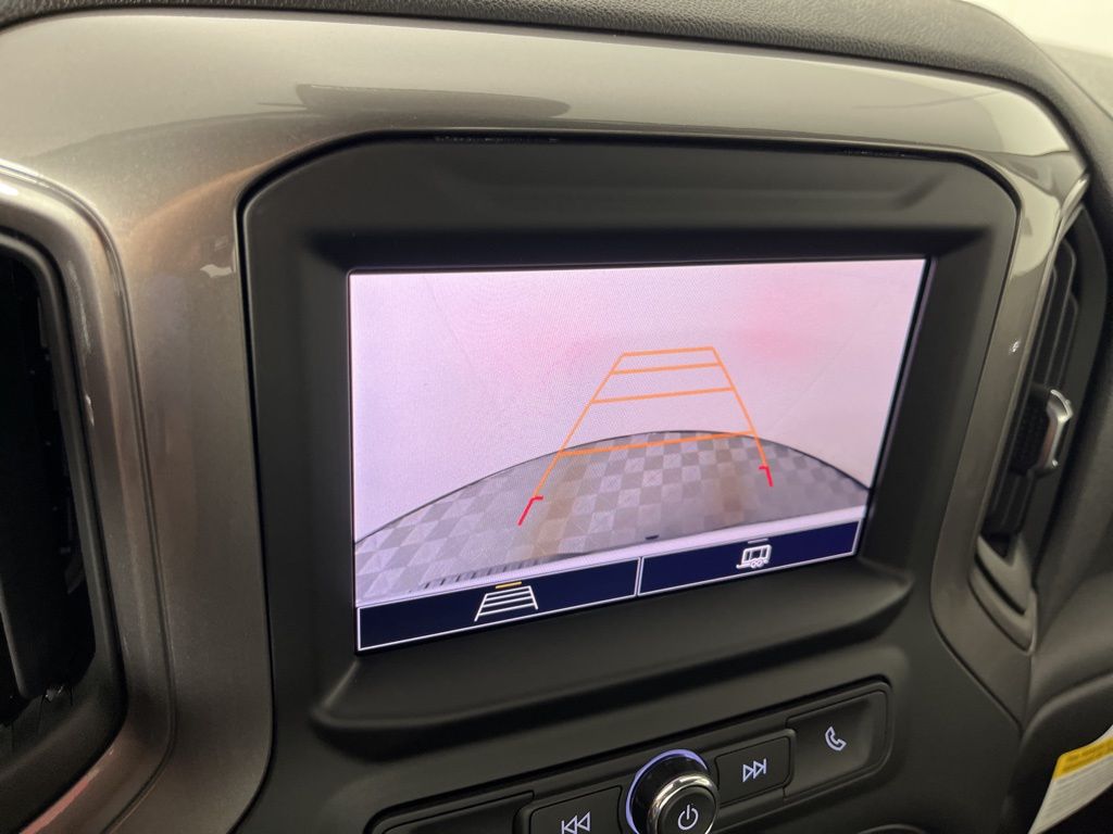 Thumbnail: 2026 Chevrolet Silverado 1500 - 28