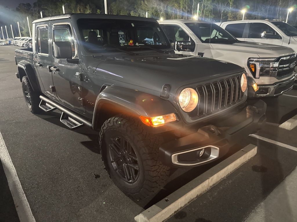 2024 Jeep Gladiator Sport S