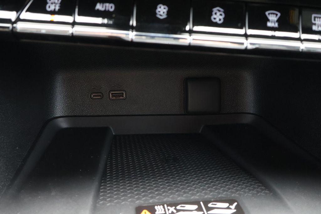 Thumbnail: 2026 Chevrolet Traverse - 30