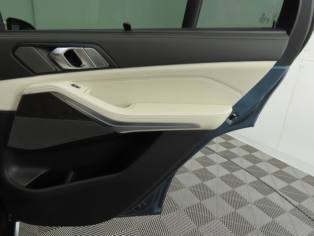 Thumbnail: 2026 BMW X5 - 27