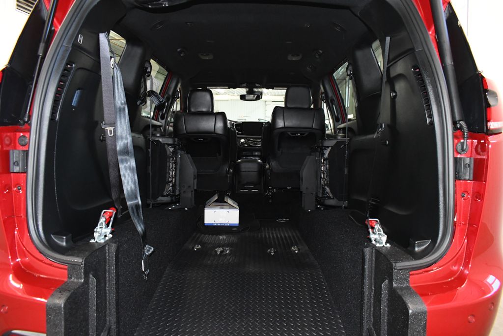 Used 2026 Red Chrysler Select image 9