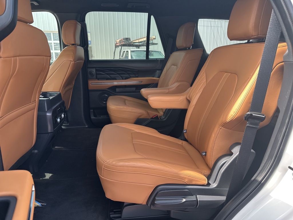 2024 Ford Expedition Platinum 14