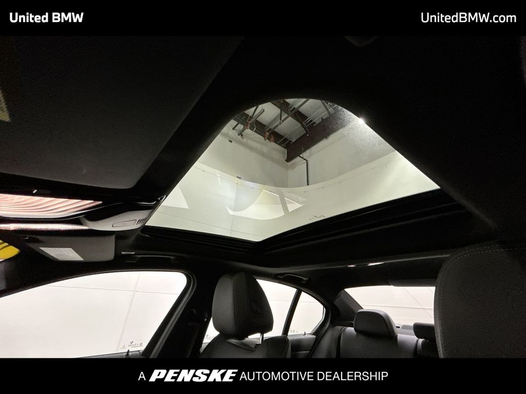 Thumbnail: 2025 BMW 3 Series - 20