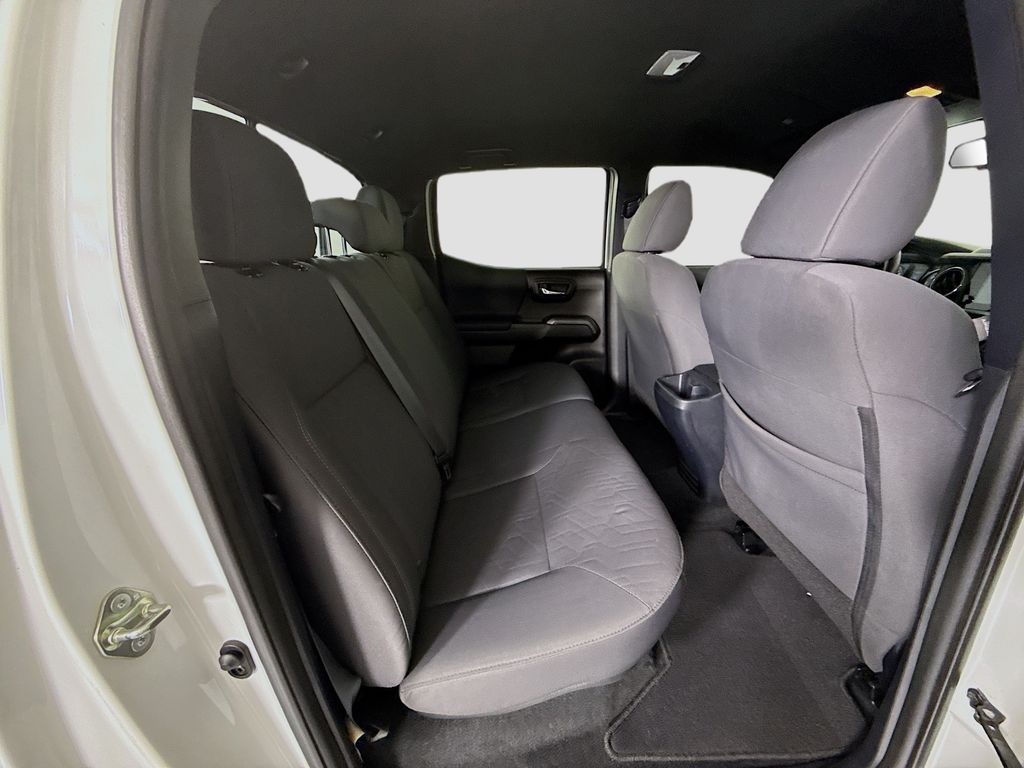 Thumbnail: 2019 Toyota Tacoma - 22
