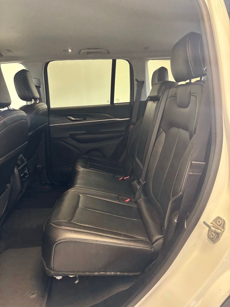 Used 2023 Jeep Grand Cherokee SUV