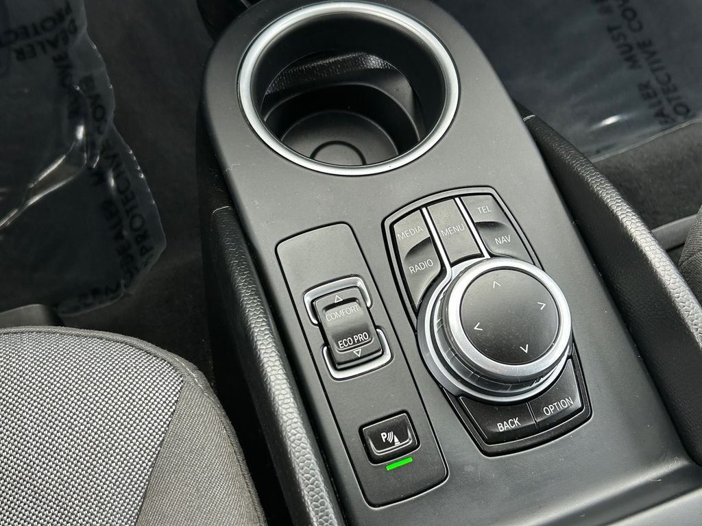 Thumbnail: 2018 BMW i3 - 27