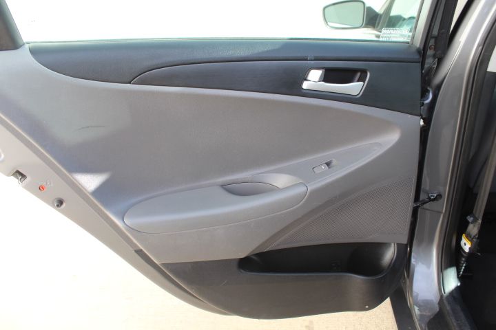 Used Car 2013 Hyundai Sonata  Gls For Sale Under $10,000 In Georgetown, Texas