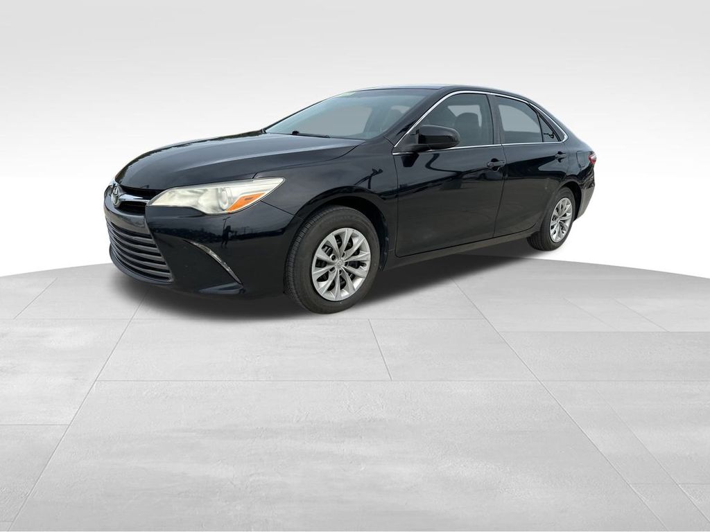 2016 Toyota Camry LE 3