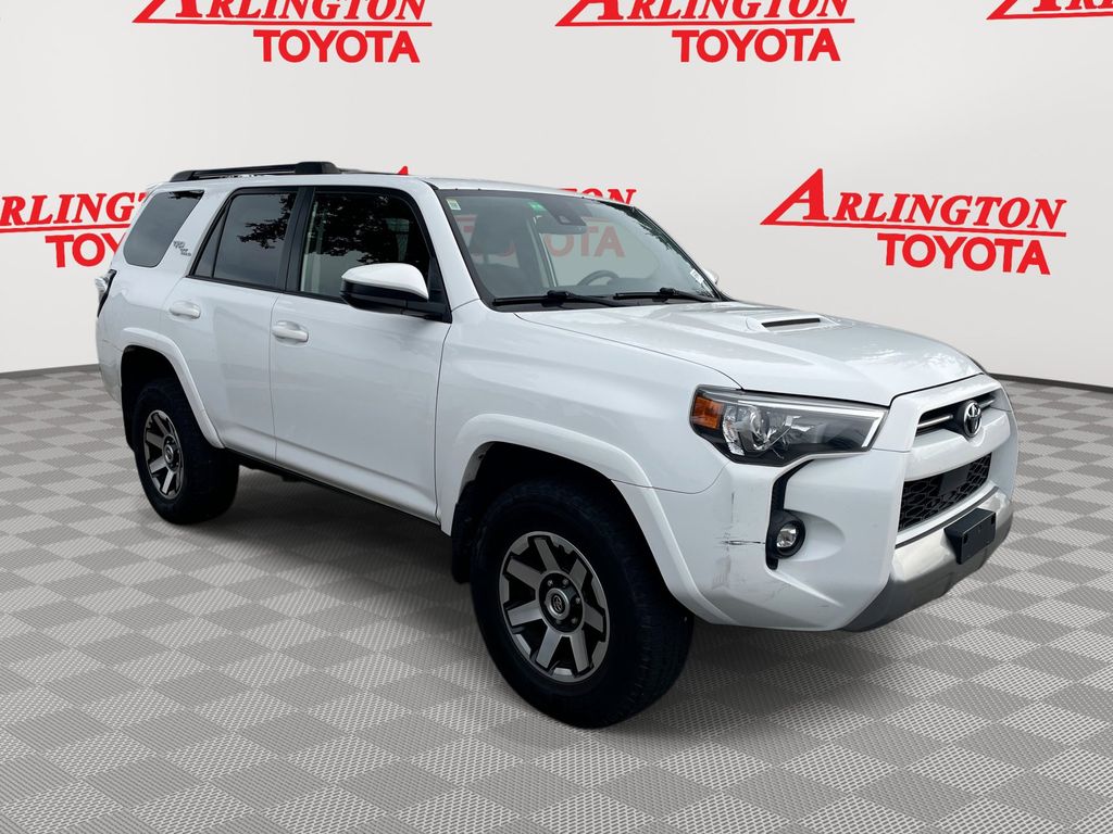 2021 Toyota 4Runner Off-Road's photo