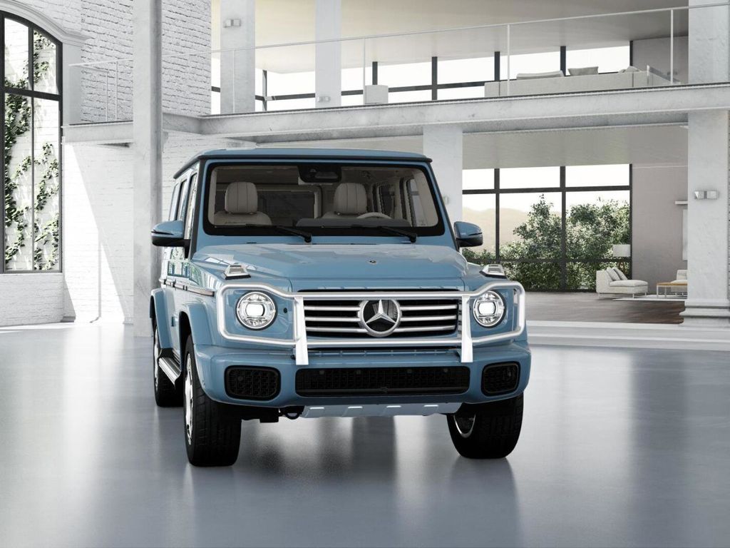 2025 Mercedes-Benz G-Class G 550 8