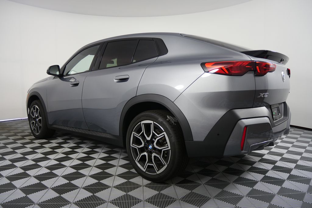 2025 BMW X2 xDrive28i 5
