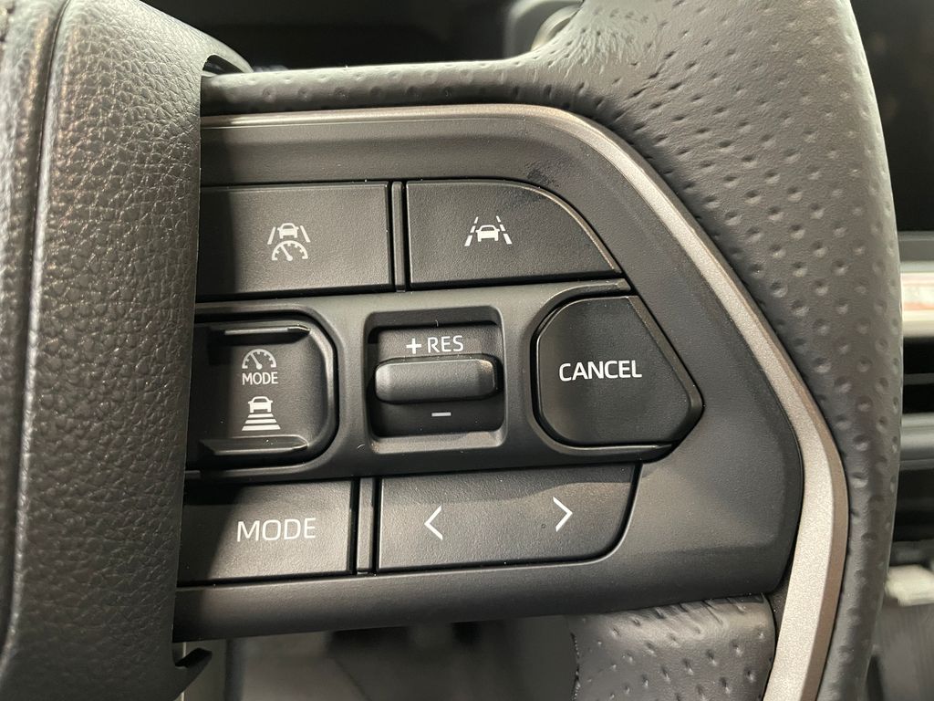 Thumbnail: 2025 Toyota 4Runner - 32