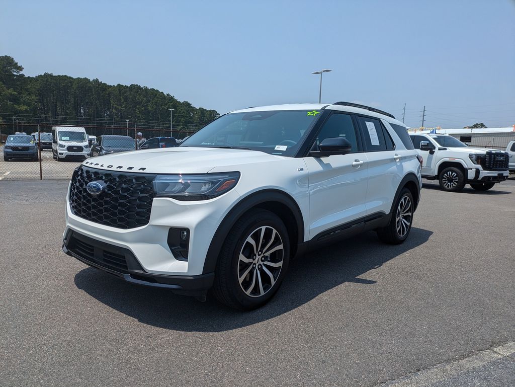 2026 Ford Explorer ST-Line