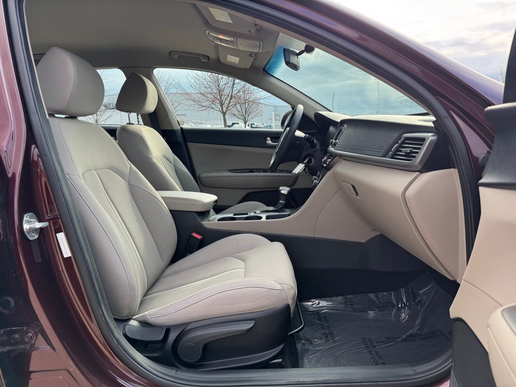 2016 Kia Optima LX photo