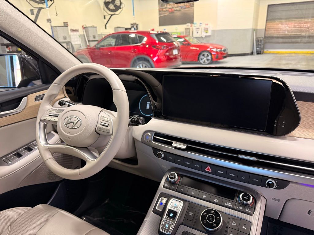 Thumbnail: 2025 Hyundai Palisade - 31