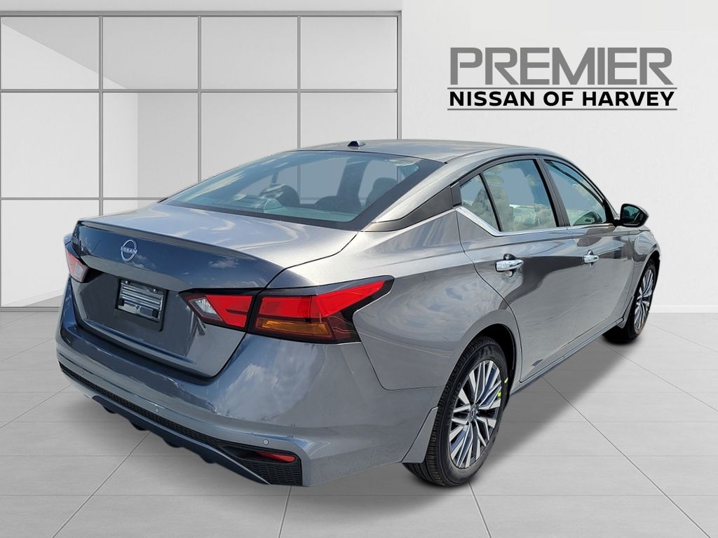New 2026 Gray Nissan 2.5 SV image 6
