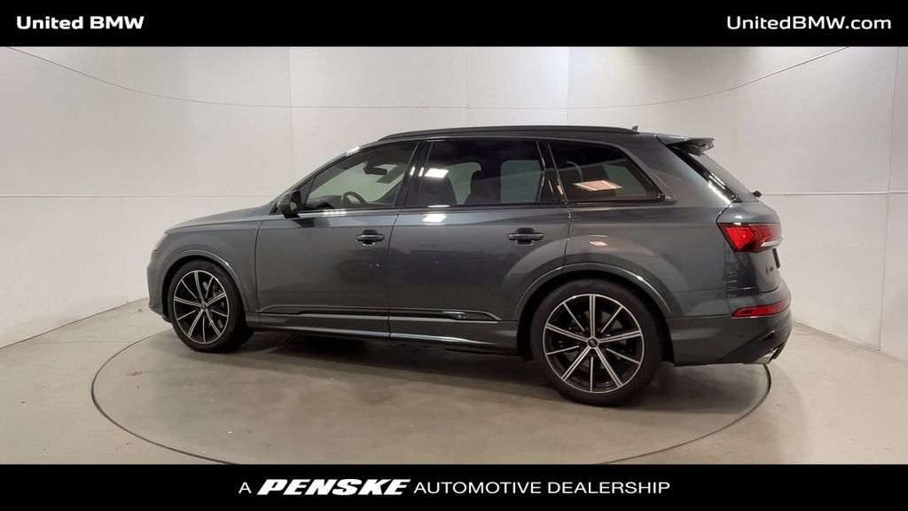 Thumbnail: 2021 Audi SQ7 - 6