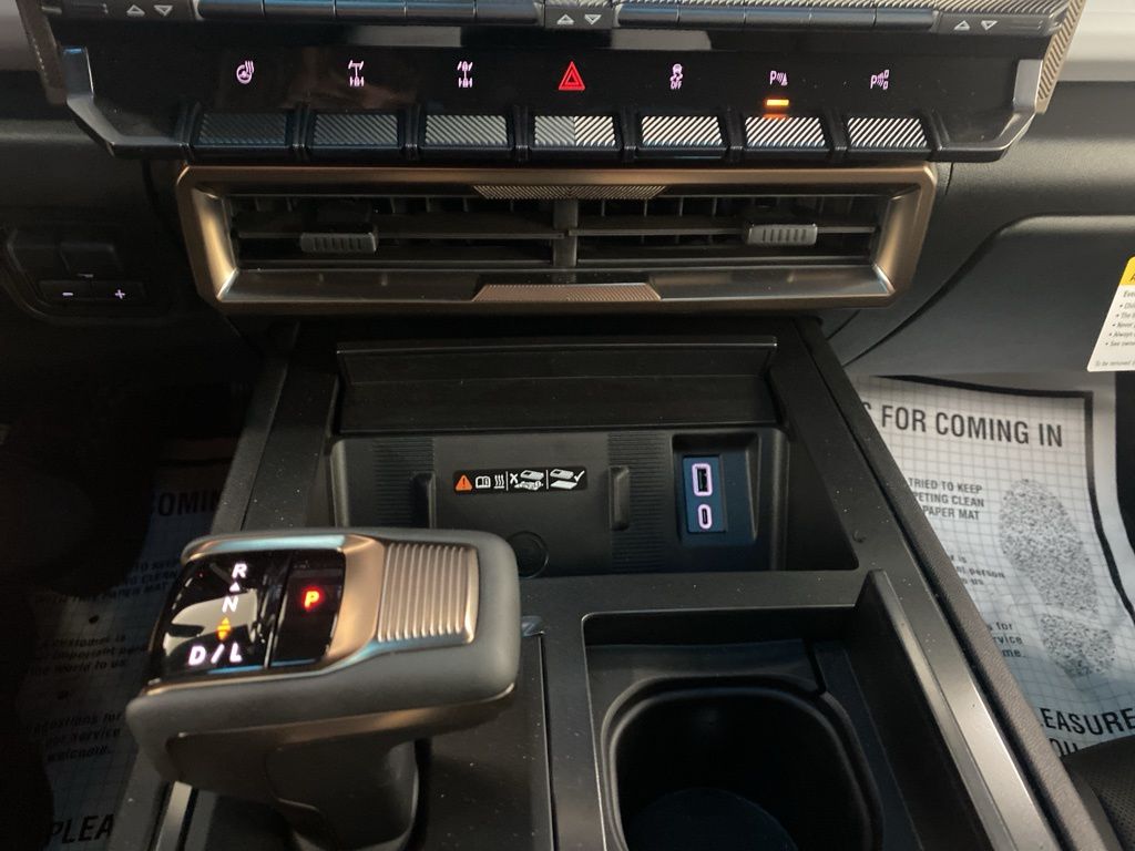 2024 GMC HUMMER EV SUV 3X photo