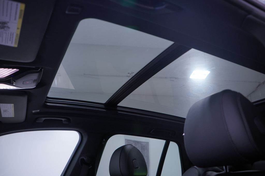 Thumbnail: 2024 BMW X5 - 8