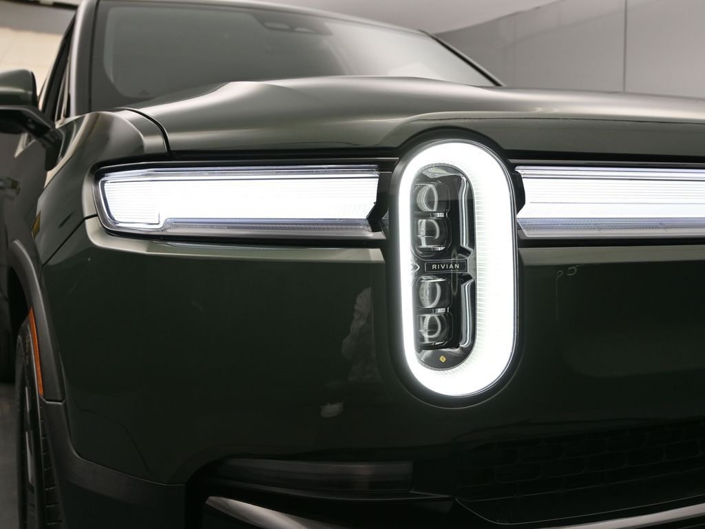 2025 Rivian R1T Ascend