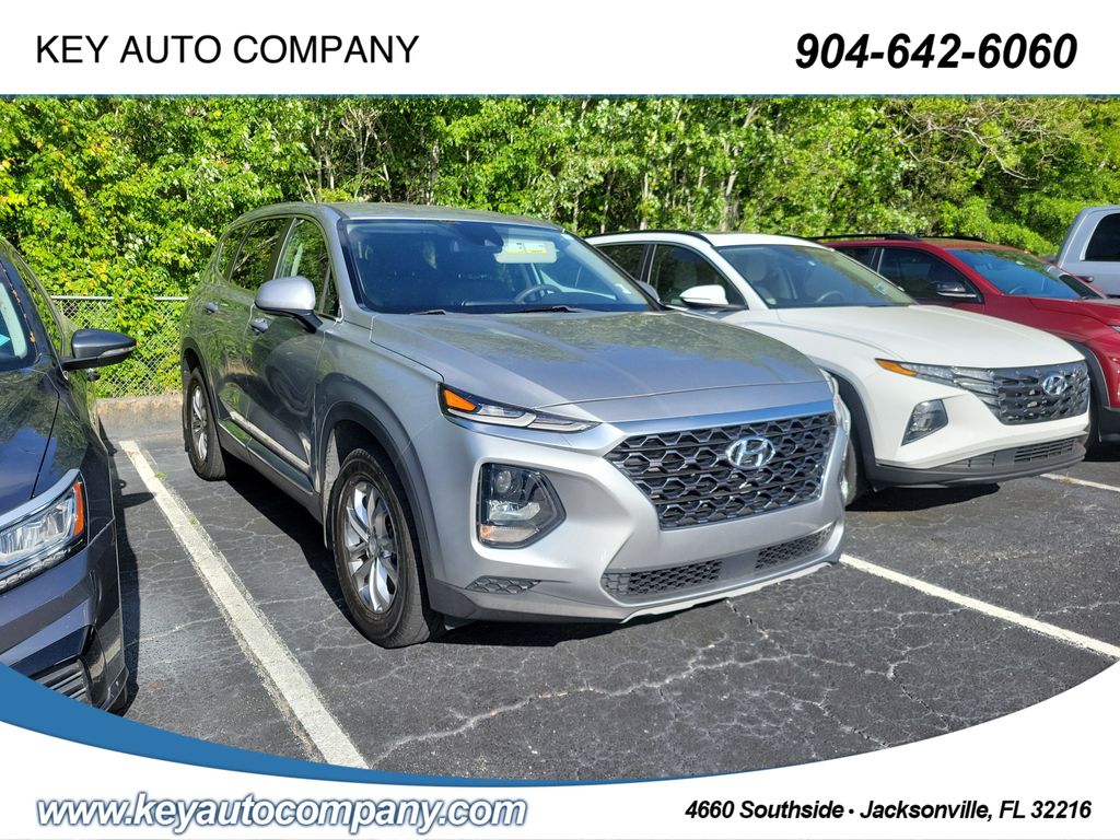 Shimmering Silver Pearl 2020 Hyundai Santa Fe 2.4L SE FWD SUV / Crossover Front-Wheel Drive 8-Speed Automatic