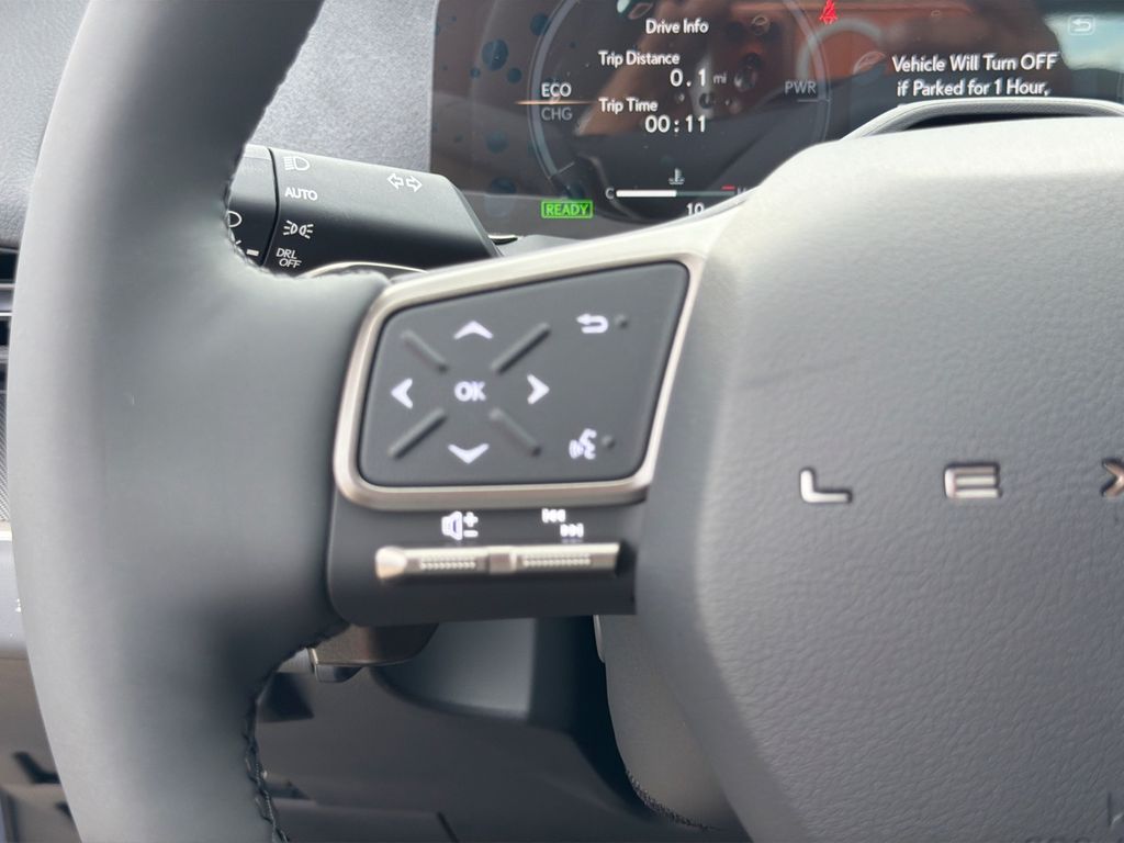 Thumbnail: 2026 Lexus ES - 26