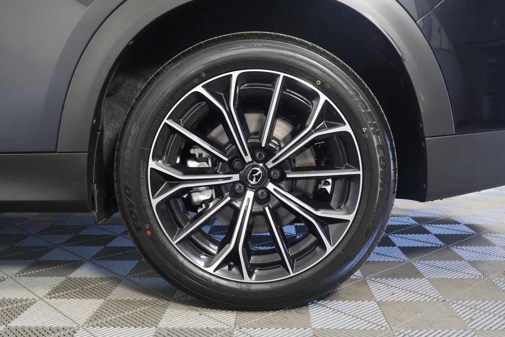 Thumbnail: 2025 Mazda CX-70 - 10