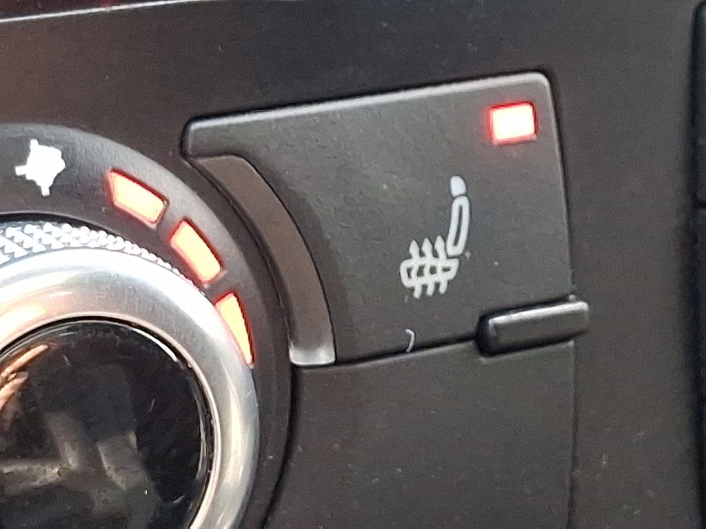 Thumbnail: 2011 Audi Q7 - 24