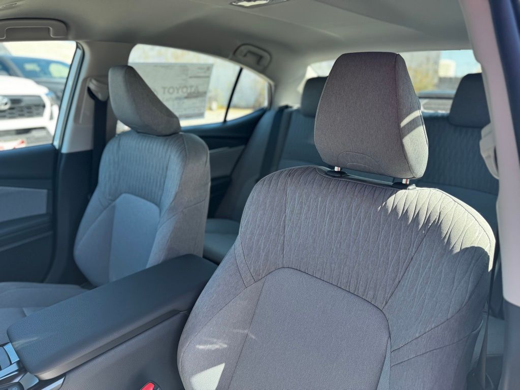 2026 Toyota Camry LE photo 14