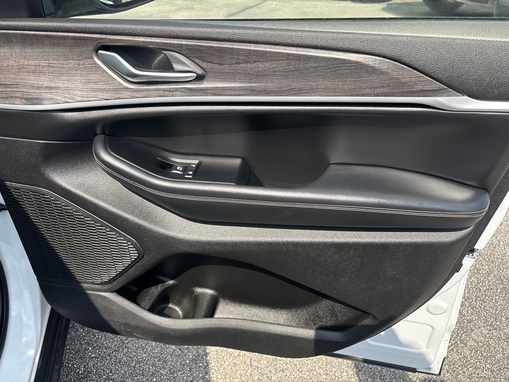 Used 2023 Jeep Grand Cherokee L SUV