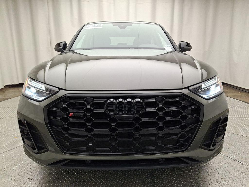 Thumbnail: 2023 Audi SQ5 - 2