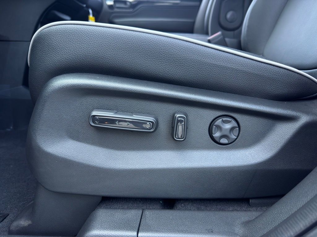 2026 Honda Odyssey Touring Silver at AutoSavvy Houston Southwest