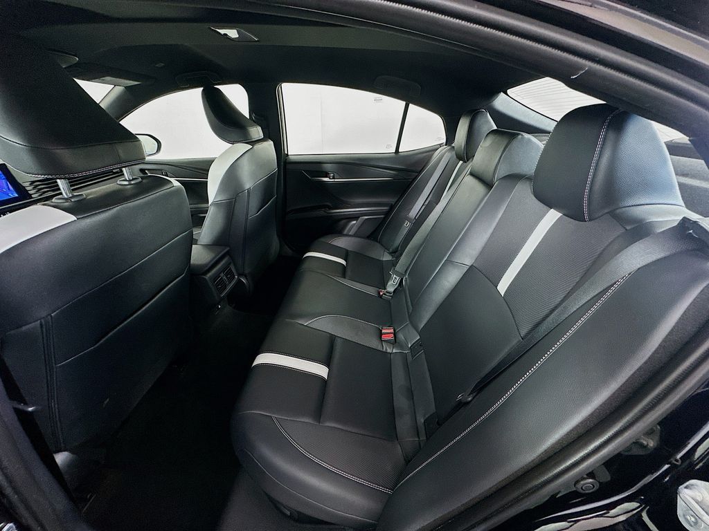 Thumbnail: 2025 Toyota Camry - 21