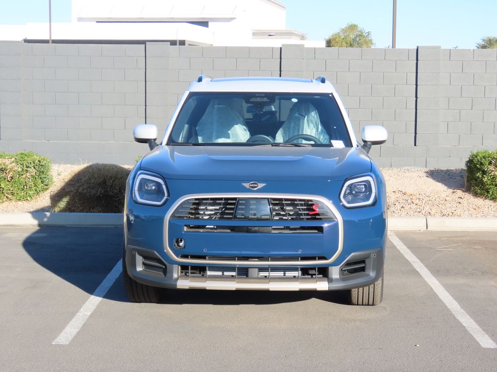 2025 MINI Cooper Countryman Base 2