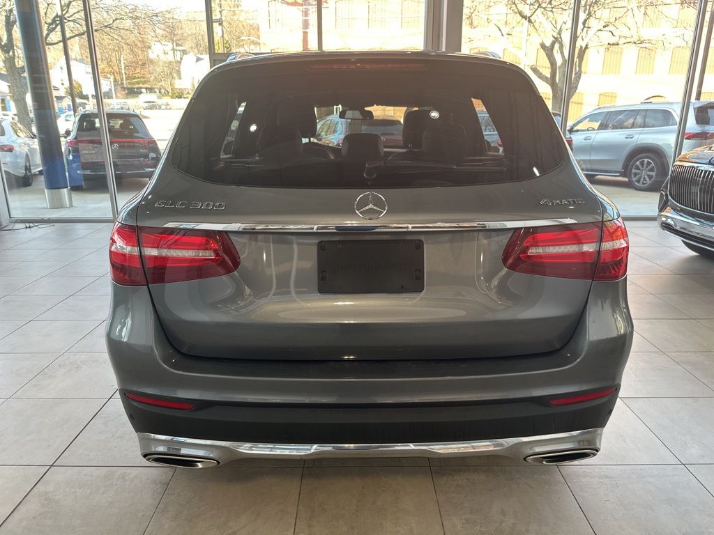 2018 Mercedes-Benz GLC GLC 300 6