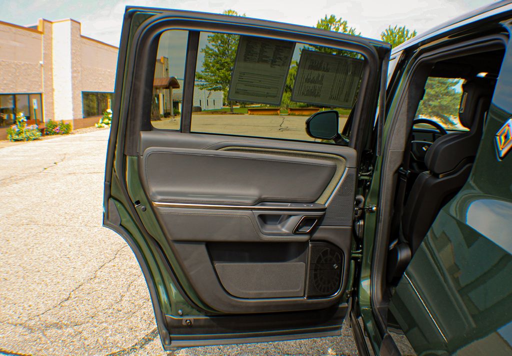 Interior 11