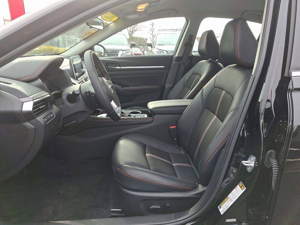 Thumbnail: 2025 Nissan Altima - 14