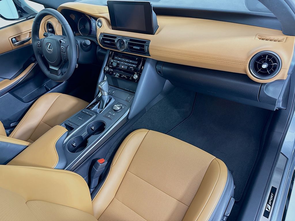 Thumbnail: 2025 Lexus IS - 17