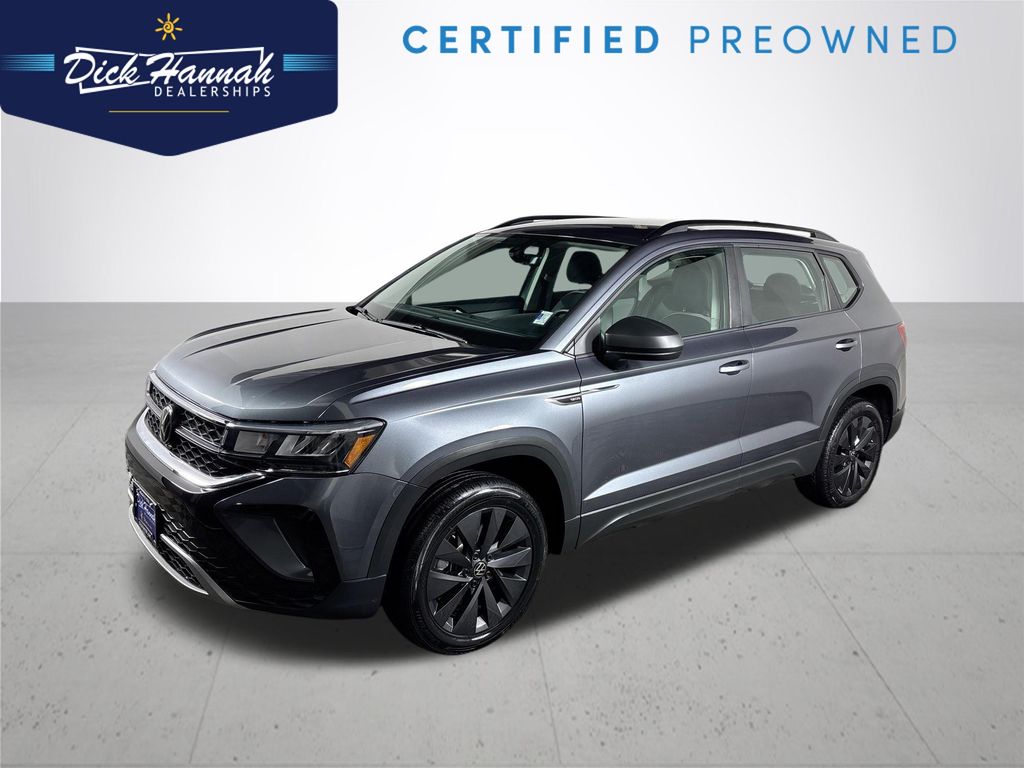 2023 Volkswagen Taos S's photo