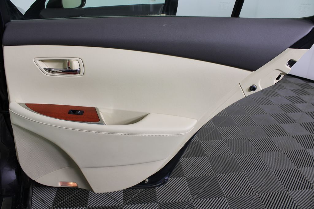 Used 2011 Lexus ES for sale in 