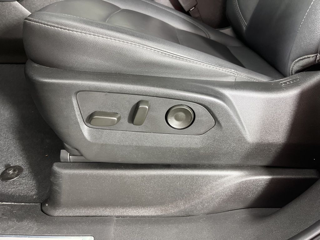 Thumbnail: 2024 Chevrolet Suburban - 26