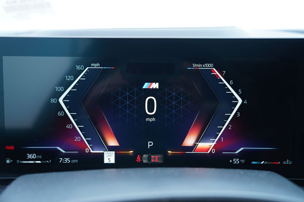 Thumbnail: 2026 BMW X7 - 16