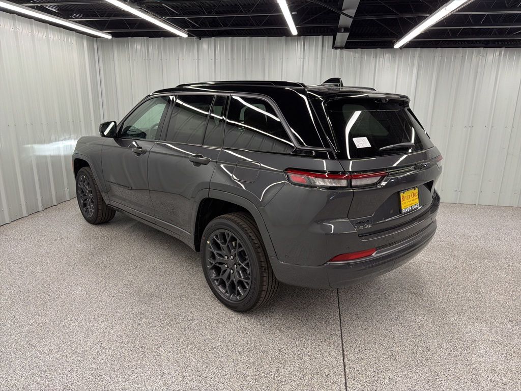 2026 Jeep Grand Cherokee Summit - 3