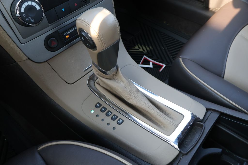 Thumbnail: 2012 Chevrolet Malibu - 28