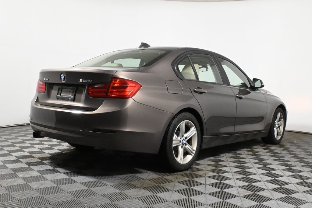 Thumbnail: 2014 BMW 3 Series - 6